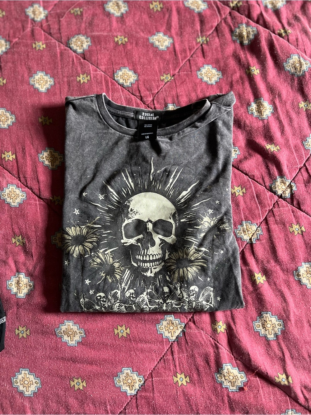 Skull Graphic Tee - Black -